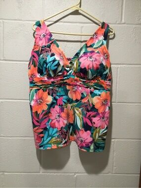 Womens Floral tankini in Multicolor